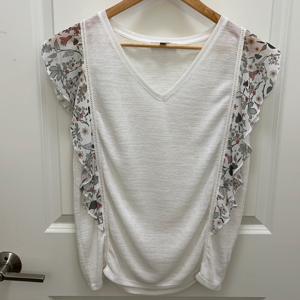 Mavi - Cute Blouse with flower details on sides
